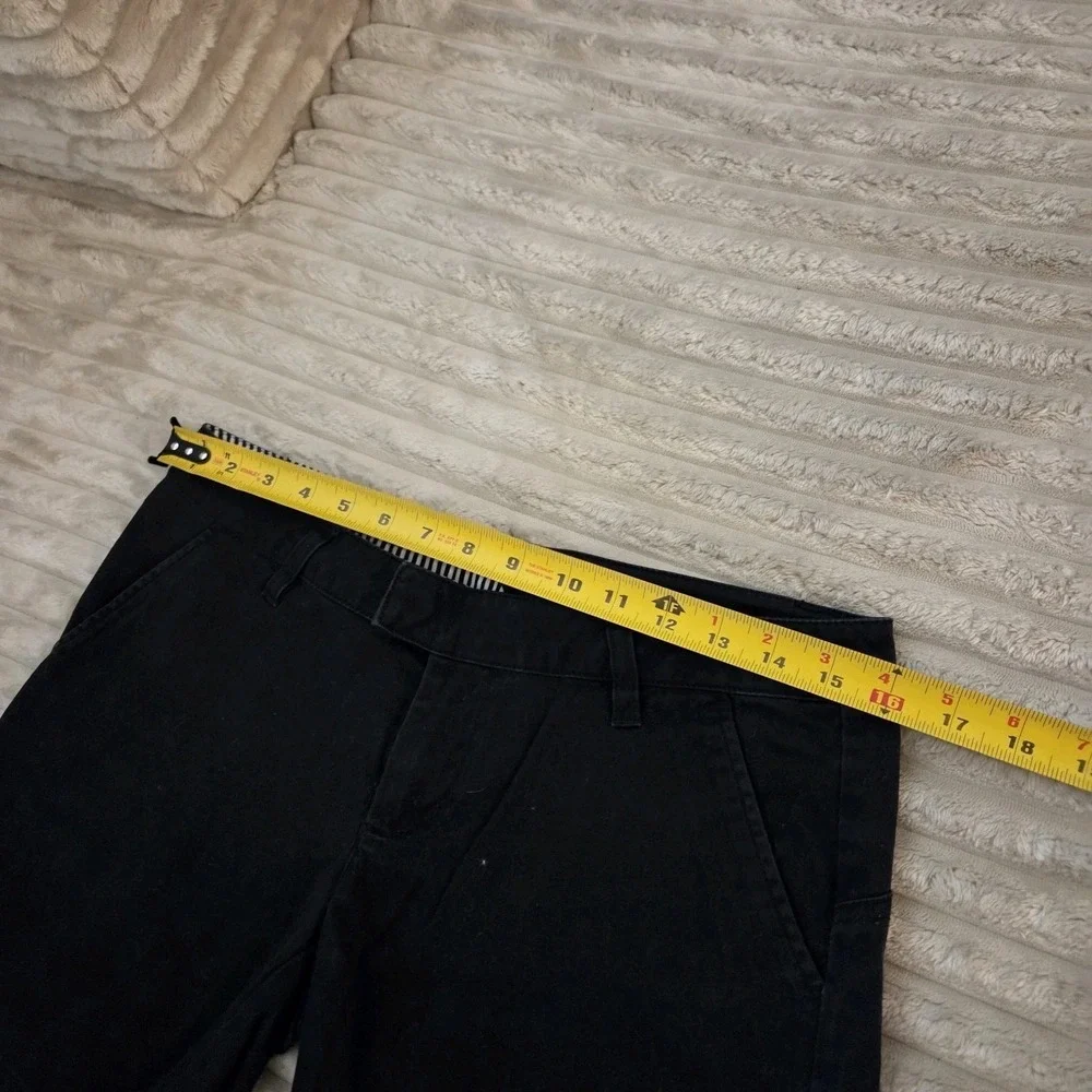 Volcom Juniors Black Casual Shorts Size 3 Skater Surf Chino Pocketed Y2k - Picture 5 of 7